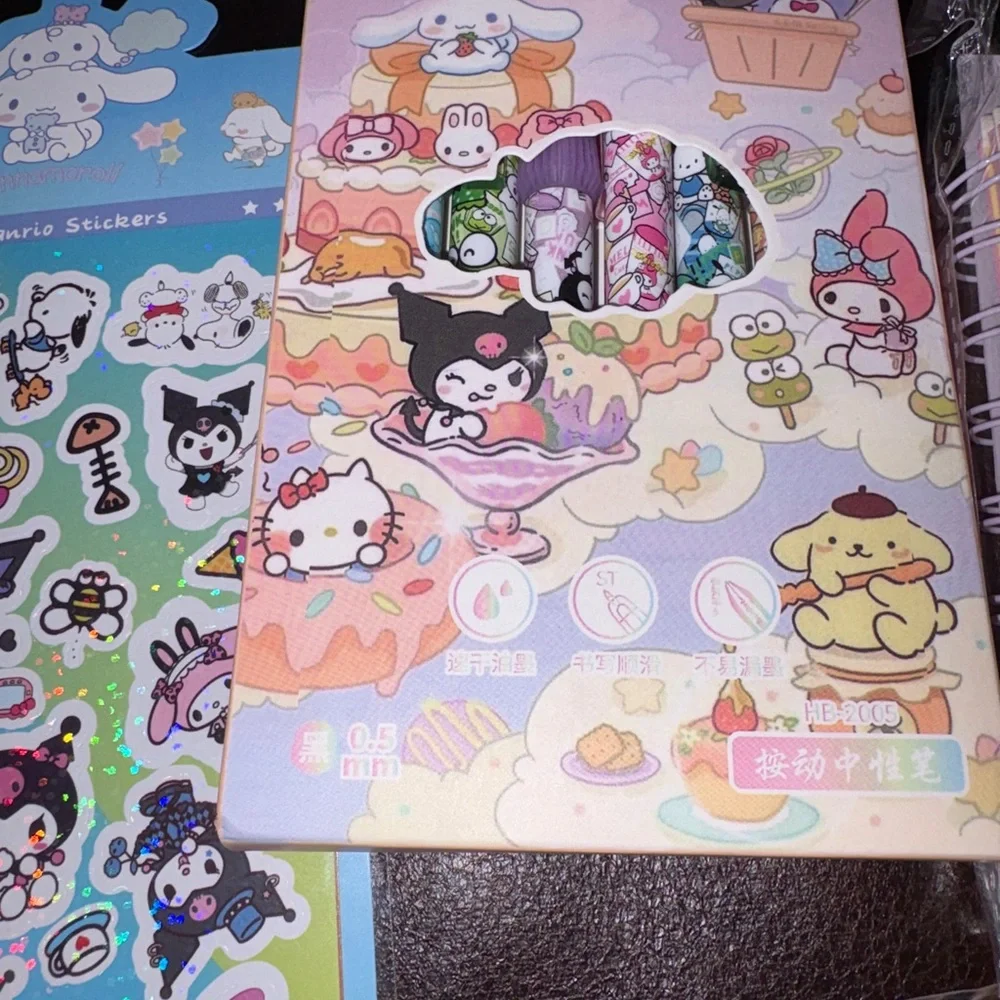 Sanrio compact kuromi